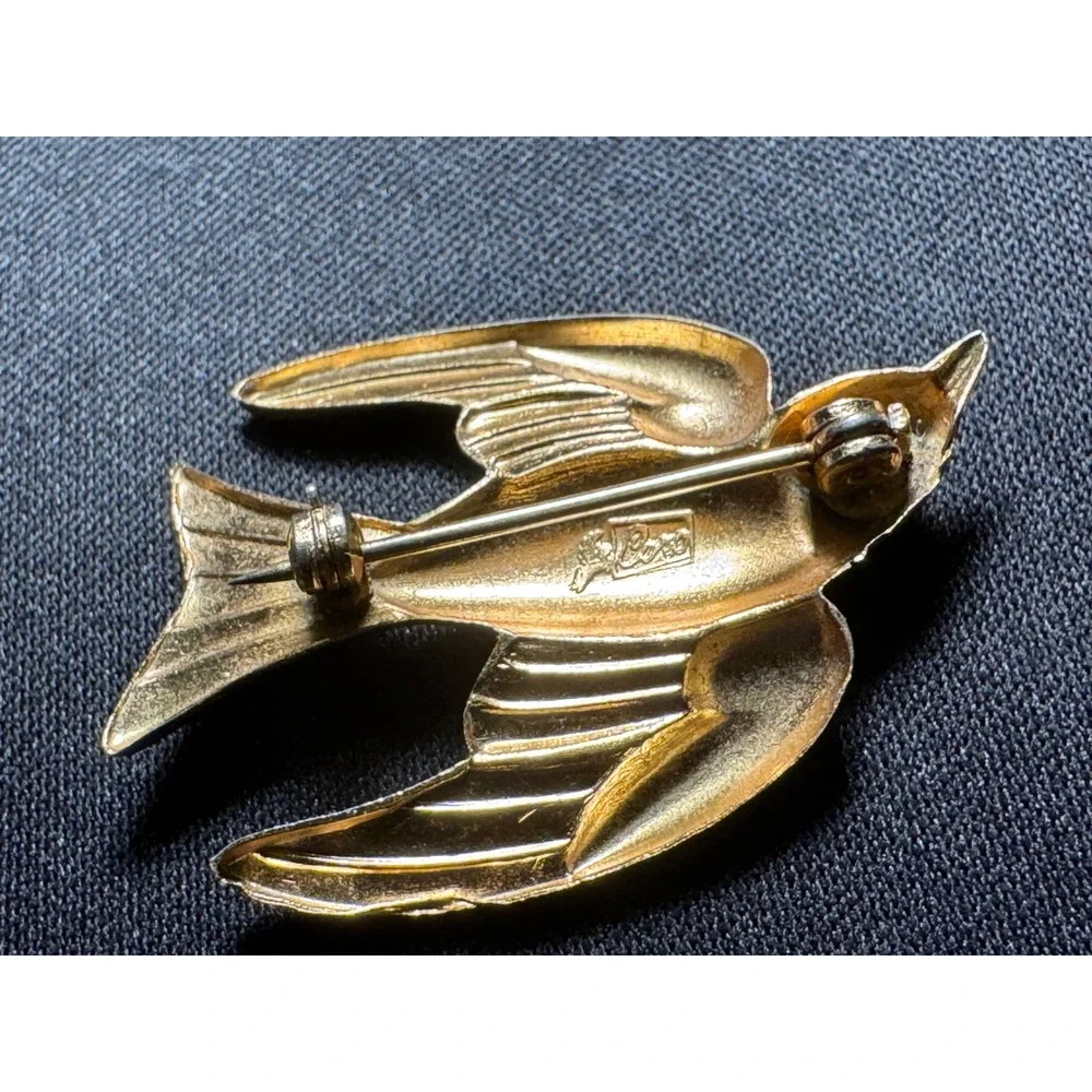 Vintage Coro Gold Tone Swallow Bird Brooch Pin Mid Century Figural Jewelry